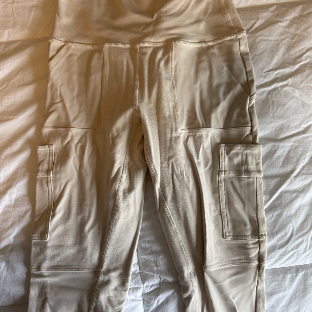 ALO Bone Cargo Leggings - Picture 2 of 3